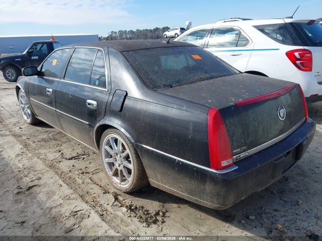 2007 CADILLAC DTS 1G6KD57907U149321 Photo 2