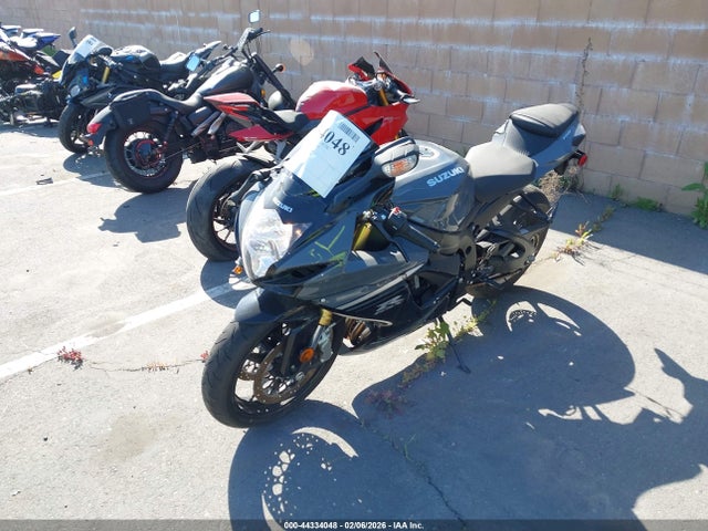 Suzuki GSX-R750 2025 JS1GR7MA7S7101671 Image 2
