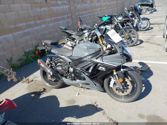 Suzuki GSX-R750 2025 JS1GR7MA7S7101671 Image 12