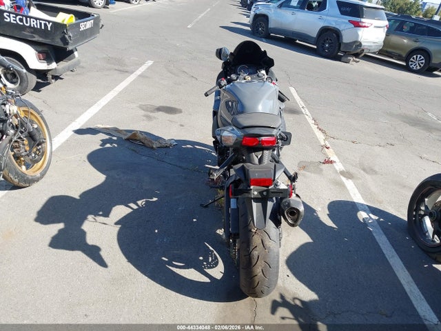 Suzuki GSX-R750 2025 JS1GR7MA7S7101671 Image 6
