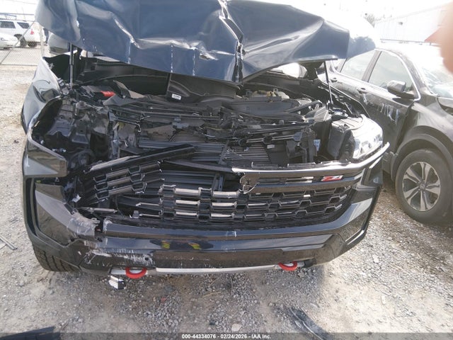 Продажа на аукционе авто 2023 Chevrolet Suburban 4wd Z71, vin: 1GNSKDKD6PR287299, номер лота: 44334076