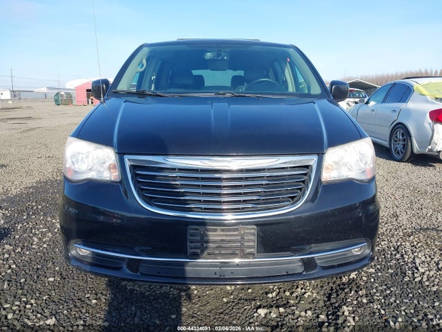 2013 Chrysler Town & Country Touring მანქანა იყიდება აუქციონზე, vin: 2C4RC1BG8DR583654, აუქციონის ნომერი: 44334091