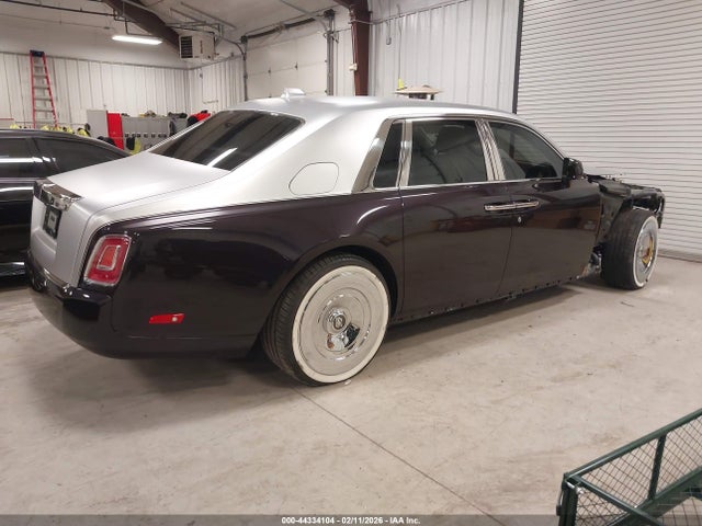 Rolls-Royce Phantom 2018 SCA687S56JU104577 Image 4