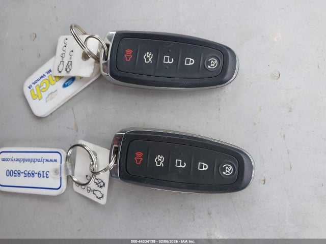 1FMCU9J95JUB06842 Ford Escape Titanium
