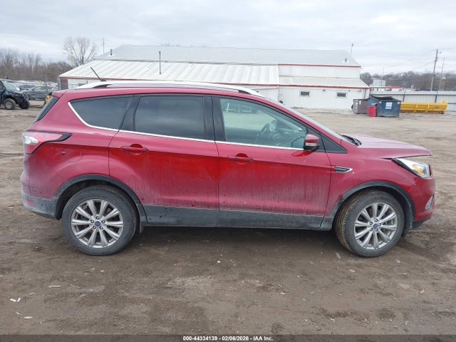 1FMCU9J95JUB06842 Ford Escape Titanium