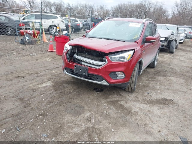 1FMCU9J95JUB06842 Ford Escape Titanium