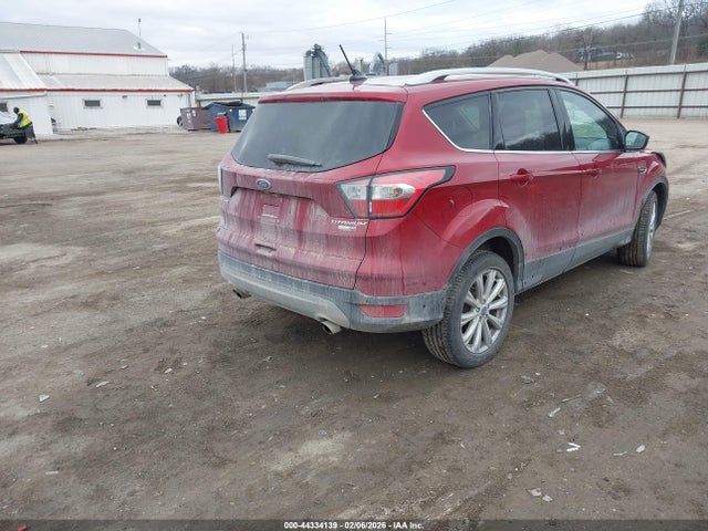 1FMCU9J95JUB06842 Ford Escape Titanium