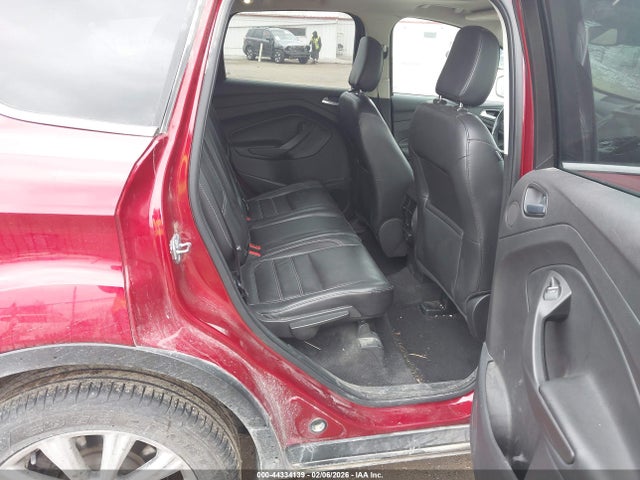 1FMCU9J95JUB06842 Ford Escape Titanium