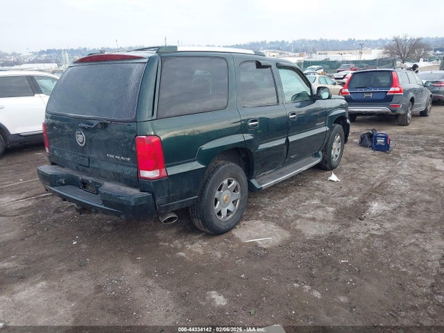 44334142 :رقم المزاد ، 1GYEK63N22R143566 vin ، 2002 Cadillac Escalade Standard مزاد بيع