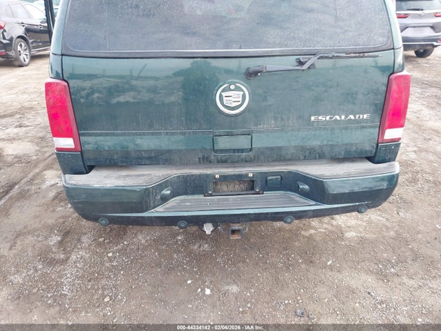 44334142 :رقم المزاد ، 1GYEK63N22R143566 vin ، 2002 Cadillac Escalade Standard مزاد بيع