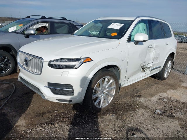 44334151 :رقم المزاد ، YV4BC0PL8G1050968 vin ، 2016 Volvo Xc90 Hybrid T8 Inscription مزاد بيع