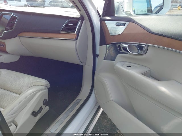 44334151 :رقم المزاد ، YV4BC0PL8G1050968 vin ، 2016 Volvo Xc90 Hybrid T8 Inscription مزاد بيع