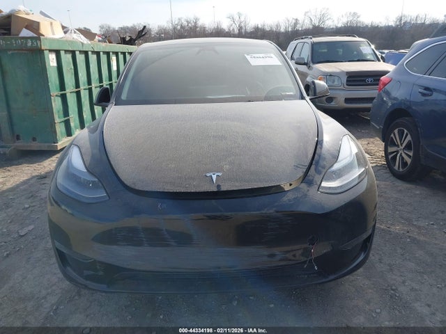 7SAYGAEE2RF103401 Tesla Model Y Long Range Dual Motor All-wheel Drive