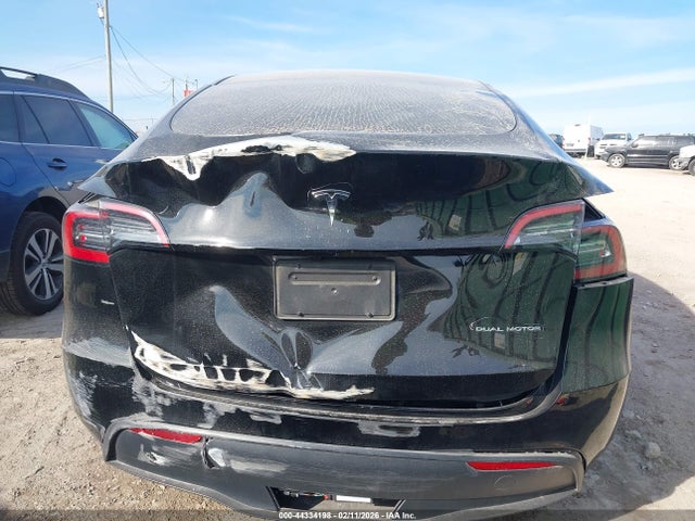 7SAYGAEE2RF103401 Tesla Model Y Long Range Dual Motor All-wheel Drive
