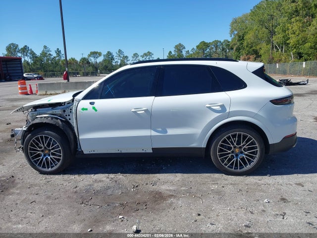 WP1AA2AY5PDA10560 Porsche Cayenne Platinum Edition