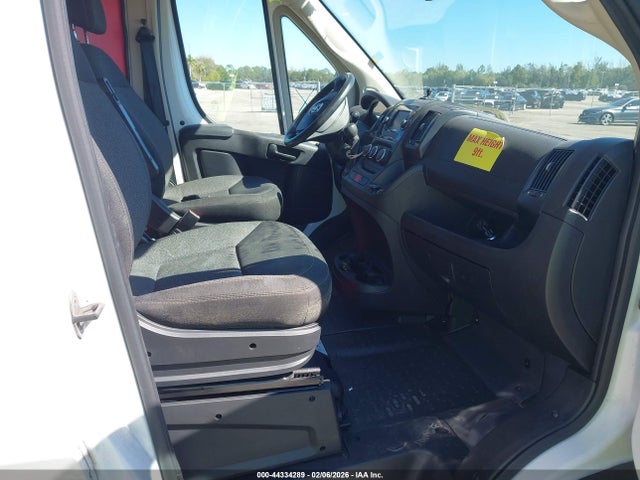 44334289 :رقم المزاد ، 3C6TRVAG3LE145855 vin ، 2020 Ram Promaster 1500 Low Roof 136 Wb مزاد بيع
