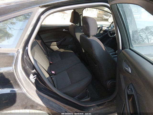 44334312 :رقم المزاد ، 1FADP3K2XHL252593 vin ، 2017 Ford Focus Se مزاد بيع
