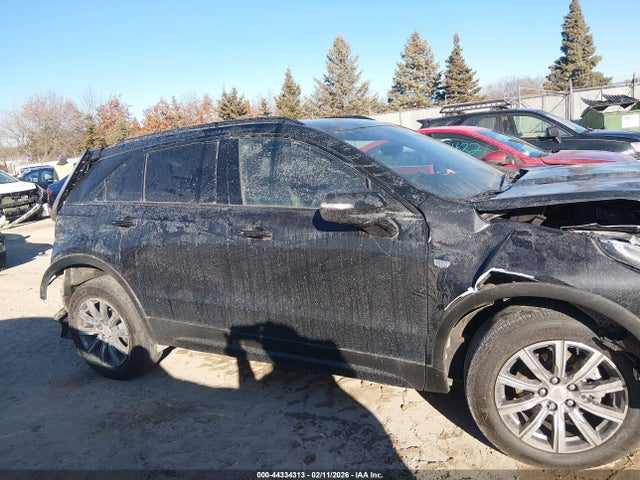 Продажа на аукционе авто 2022 Cadillac Xt4 Sport, vin: 1GYFZFR45NF107326, номер лота: 44334313