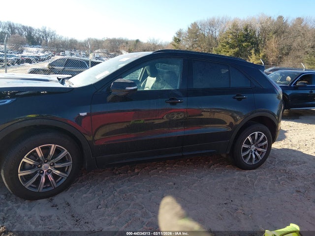 Продажа на аукционе авто 2022 Cadillac Xt4 Sport, vin: 1GYFZFR45NF107326, номер лота: 44334313