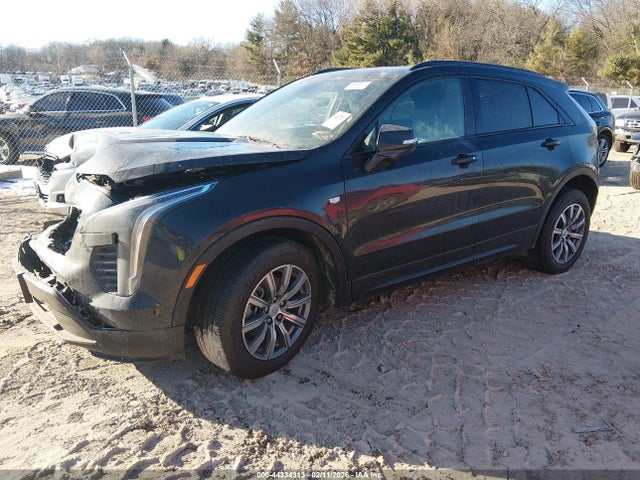 Продажа на аукционе авто 2022 Cadillac Xt4 Sport, vin: 1GYFZFR45NF107326, номер лота: 44334313