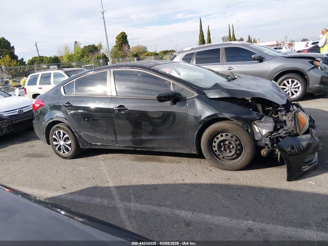 KIA FORTE LX 2015 KNAFK4A63F5386131 Image 13