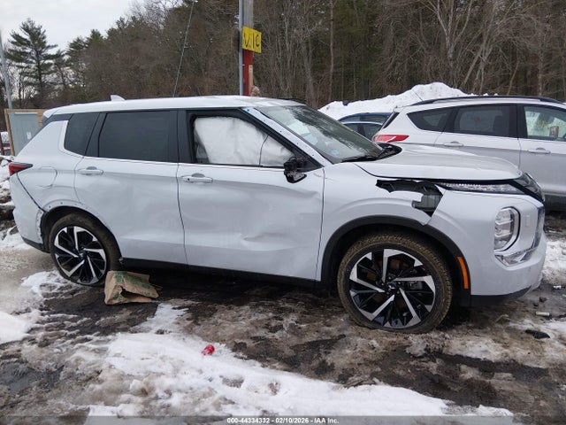 Продаж на аукціоні авто 2024 Mitsubishi Outlander Se 2.5 S-awc, vin: JA4J4VA83RZ064885, номер лоту: 44334332