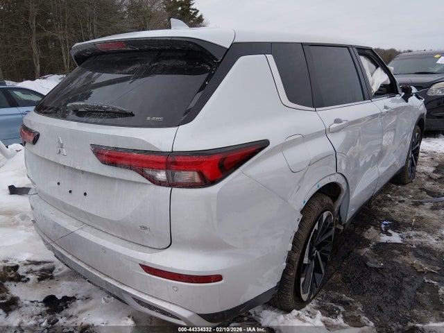 2024 MITSUBISHI OUTLANDER JA4J4VA83RZ064885 Photo 3