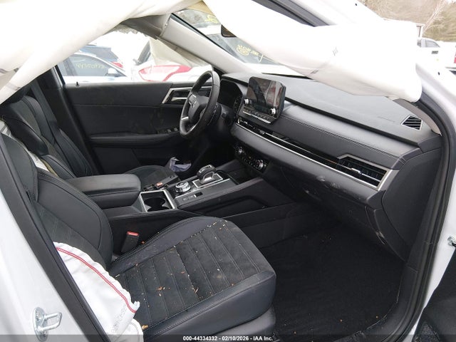 2024 MITSUBISHI OUTLANDER JA4J4VA83RZ064885 Photo 4