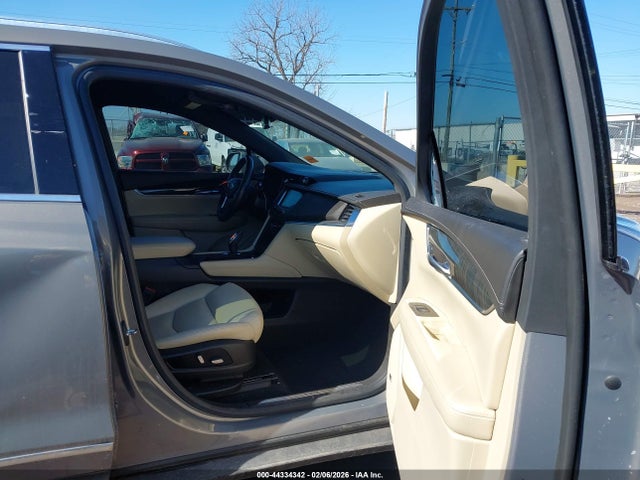 2018 CADILLAC XT5 1GYKNBRS3JZ132641 Photo 4