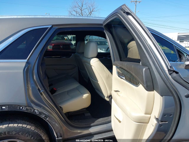 2018 CADILLAC XT5 1GYKNBRS3JZ132641 Photo 7