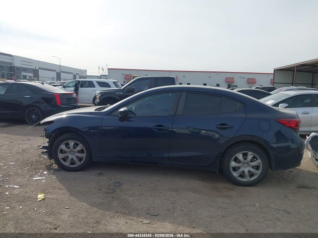 Продажа на аукционе авто 2016 Mazda Mazda3 I Sport, vin: JM1BM1T77G1317287, номер лота: 44334345