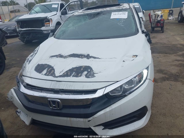 Honda CIVIC EX 2018 2HGFC2F76JH577230 Image 11