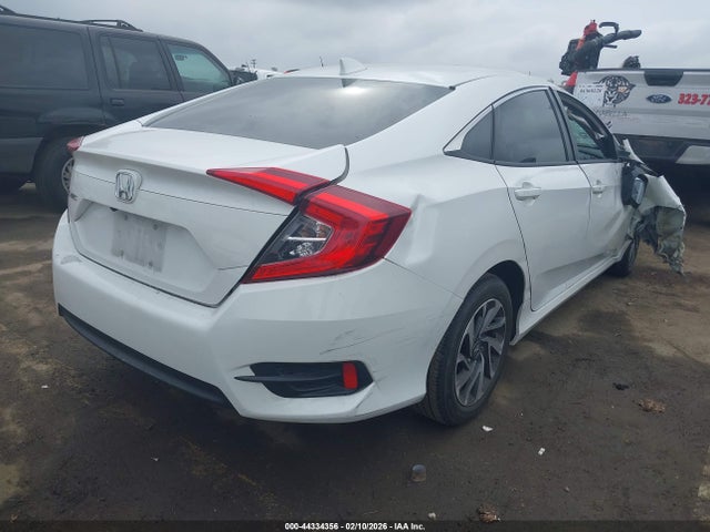Honda CIVIC EX 2018 2HGFC2F76JH577230 Image 4