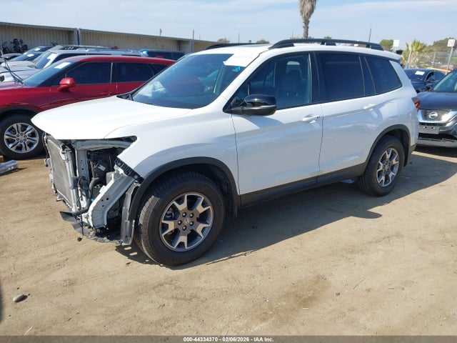 5FNYF8H61NB024793 Honda Passport Awd Trailsport