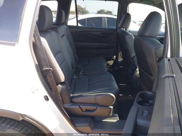 5FNYF8H61NB024793 Honda Passport Awd Trailsport