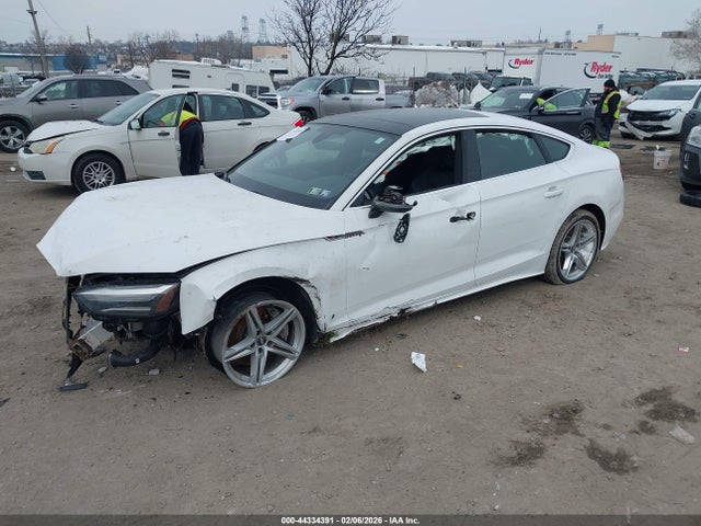2021 AUDI A5 SPORTBACK WAUDACF56MA015067 Photo 1