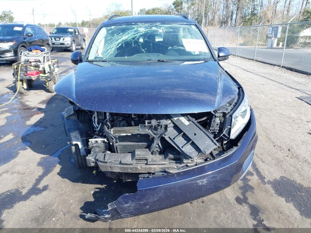 2016 Volkswagen Tiguan S მანქანა იყიდება აუქციონზე, vin: WVGAV7AXXGW524771, აუქციონის ნომერი: 44334399