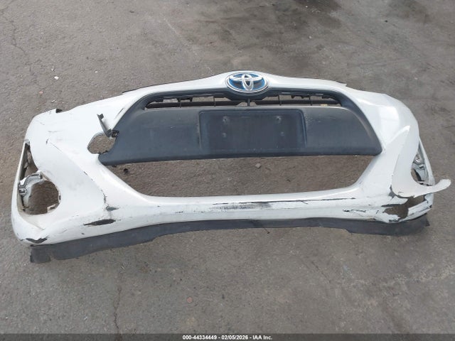 JTDKDTB37F1099148 Toyota Prius C One