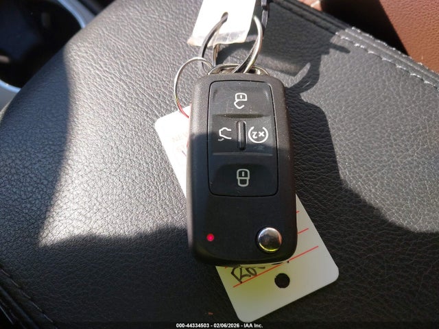 1VWCA7A39LC026057 Volkswagen Passat 2.0t Sel