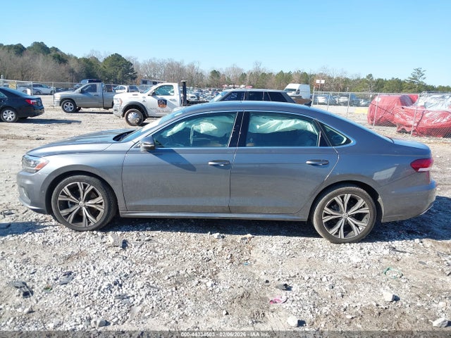 1VWCA7A39LC026057 Volkswagen Passat 2.0t Sel