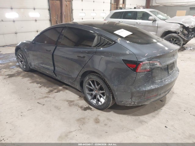 2023 TESLA MODEL 3 5YJ3E1EA3PF679635 Photo 2