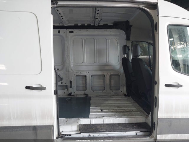 Ford Transit-250 2021 1FTBR1C88MKA12915 Image 8
