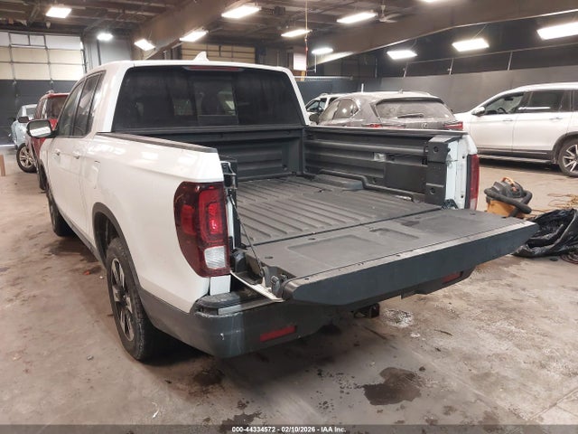 2020 HONDA RIDGELINE 5FPYK3F57LB013472 Photo 2