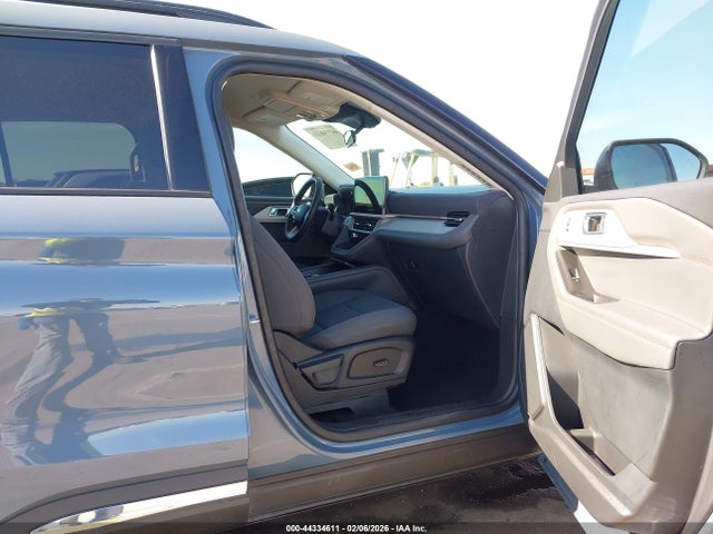 1FMUK8DH4SGB56624 Ford Explorer Active