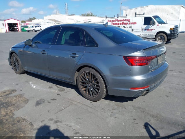 2018 AUDI A4 WAUENAF45JA068679 Photo 2