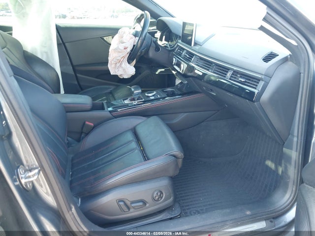 2018 AUDI A4 WAUENAF45JA068679 Photo 4