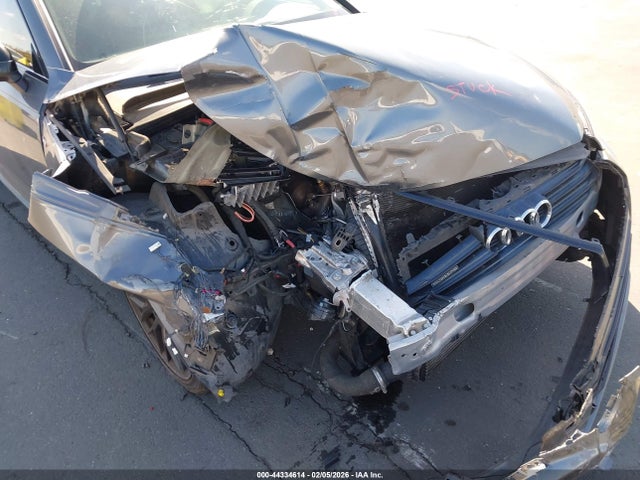 2018 AUDI A4 WAUENAF45JA068679 Photo 5