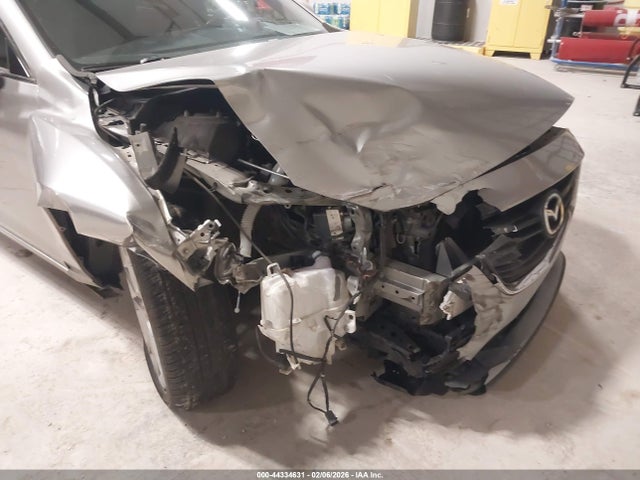 JM1GJ1V52F1224573 Mazda Mazda6 I Touring