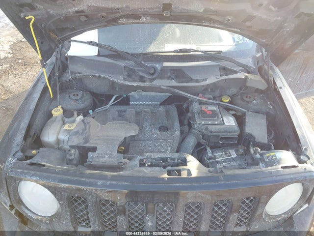 Jeep Patriot Latitude 2014 1C4NJRFB1ED605919 Image 10