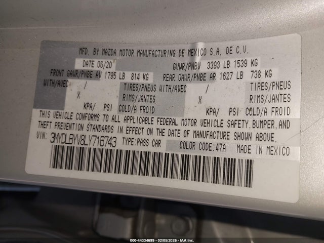 3MYDLBYV8LY716743 Toyota YARIS LE